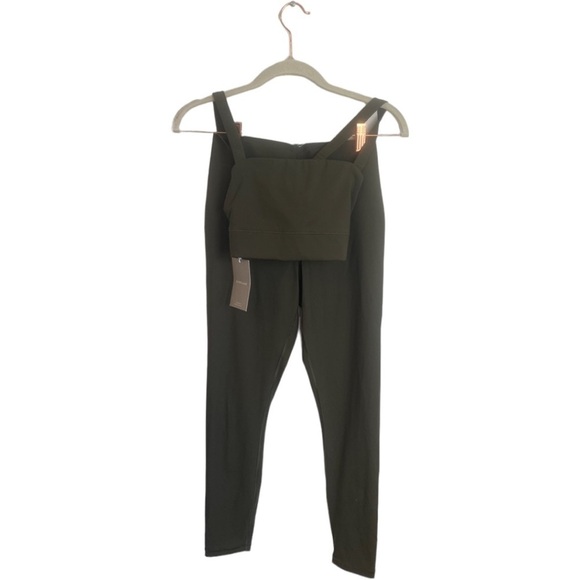 NWT Everlane The perform set - Picture 5 of 10